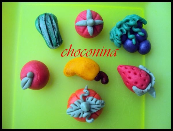 Doces modelados e tematicos ( o cento)